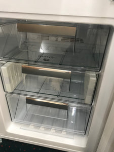 AEG SCE819E5TS Integrated 70/30 Fridge Freezer - smartappliancesuk